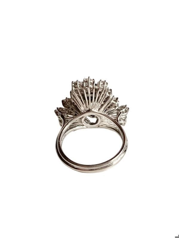 Bague en or blanc, saphir et diamant - Castafiore