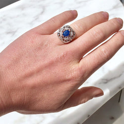 Bague en or blanc, saphir et diamants - Castafiore