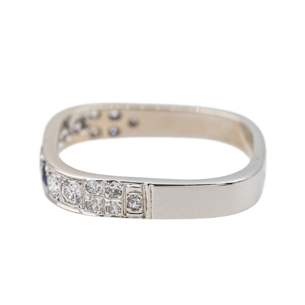 Bague en or blanc, saphir et diamants - Castafiore
