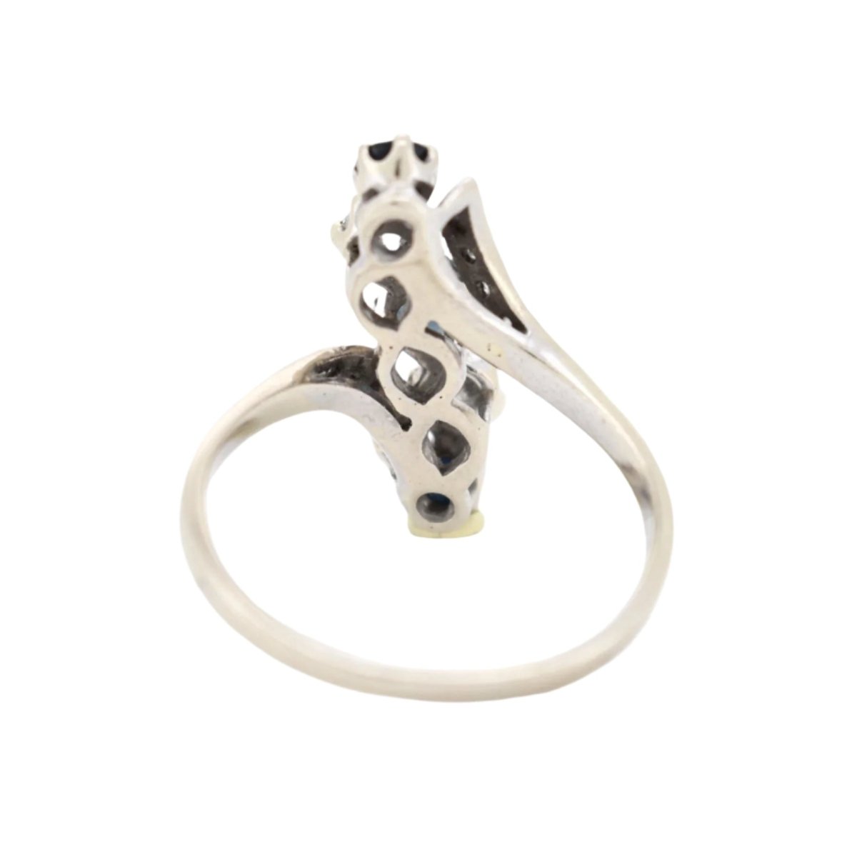 Bague en or blanc, saphir et diamants - Castafiore