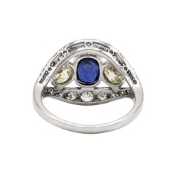 Bague en or blanc, saphir et diamants - Castafiore