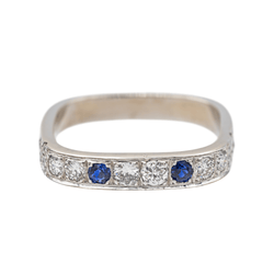 Bague en or blanc, saphir et diamants - Castafiore