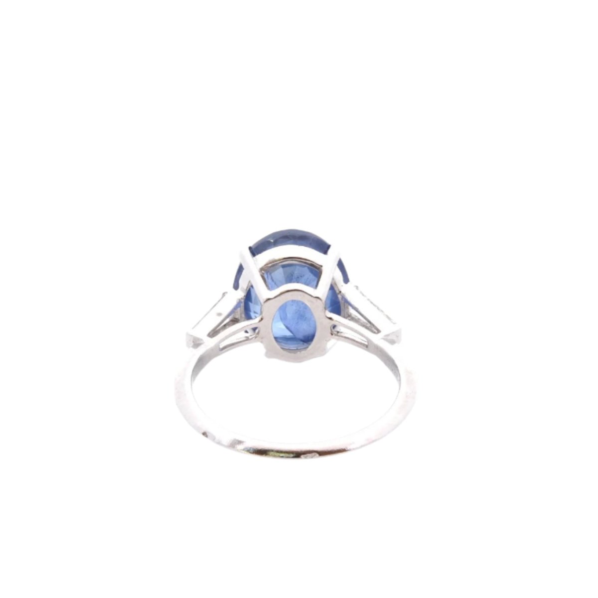 Bague en or blanc, saphir et diamants - Castafiore