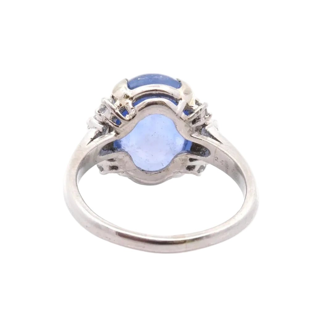 Bague en or blanc, saphir et diamants - Castafiore