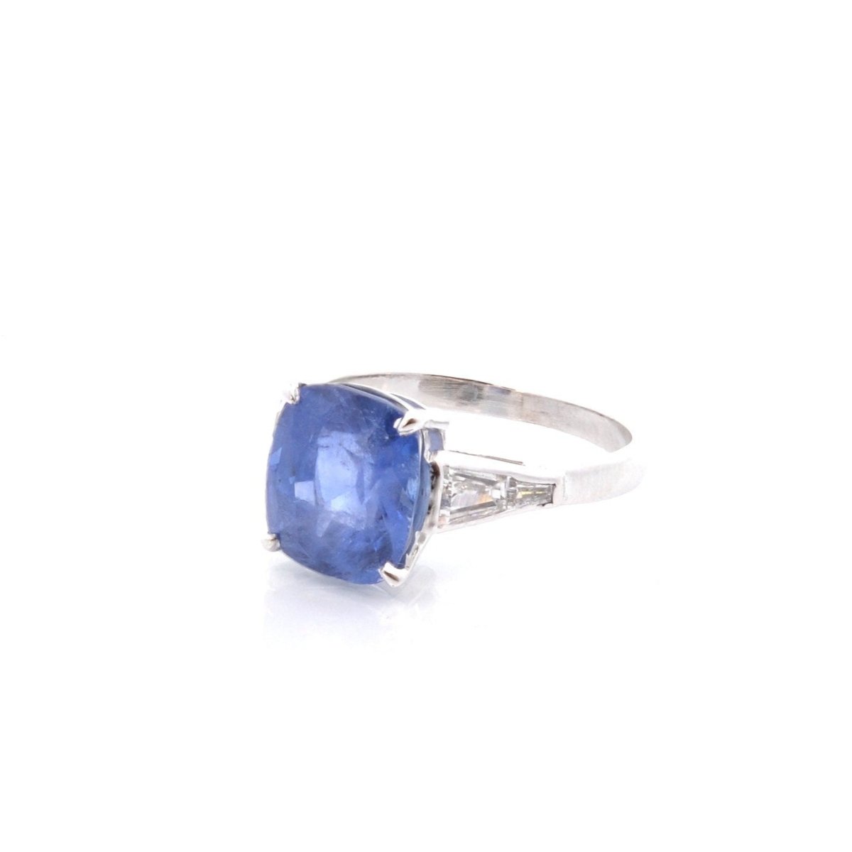 Bague en or blanc, saphir et diamants - Castafiore