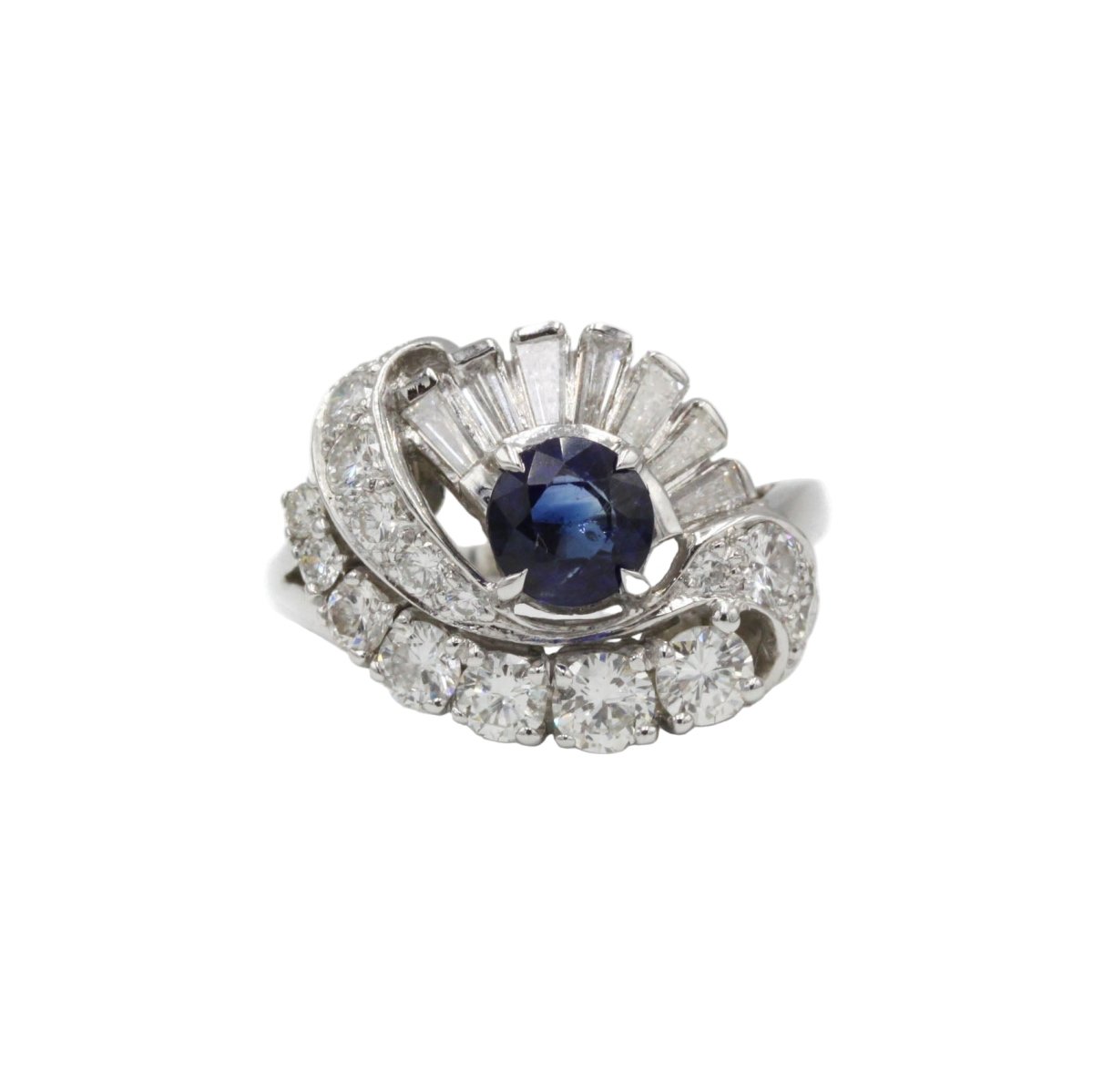 Bague en or blanc, saphir et diamants - Castafiore