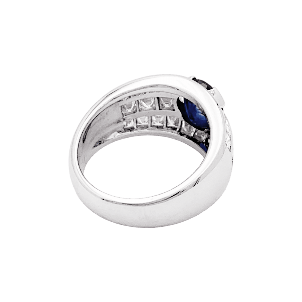 Bague en or blanc, saphir et diamants - Castafiore