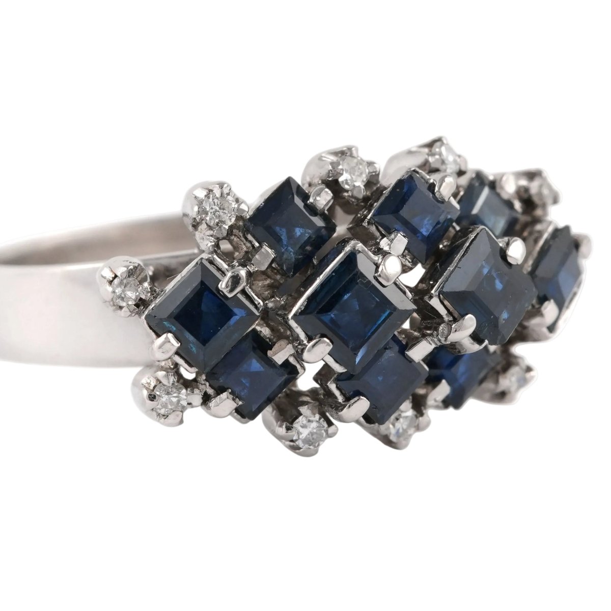 Bague en or blanc, saphirs et diamants - Castafiore