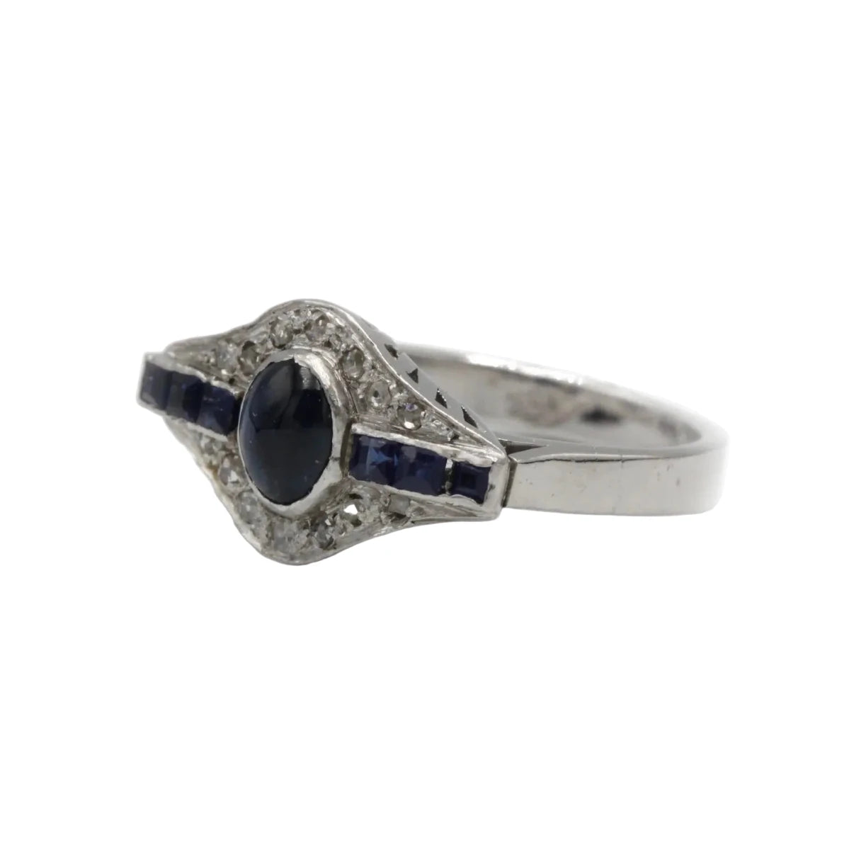 Bague en or blanc, saphirs et diamants - Castafiore