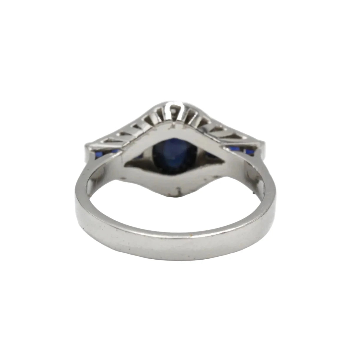 Bague en or blanc, saphirs et diamants - Castafiore
