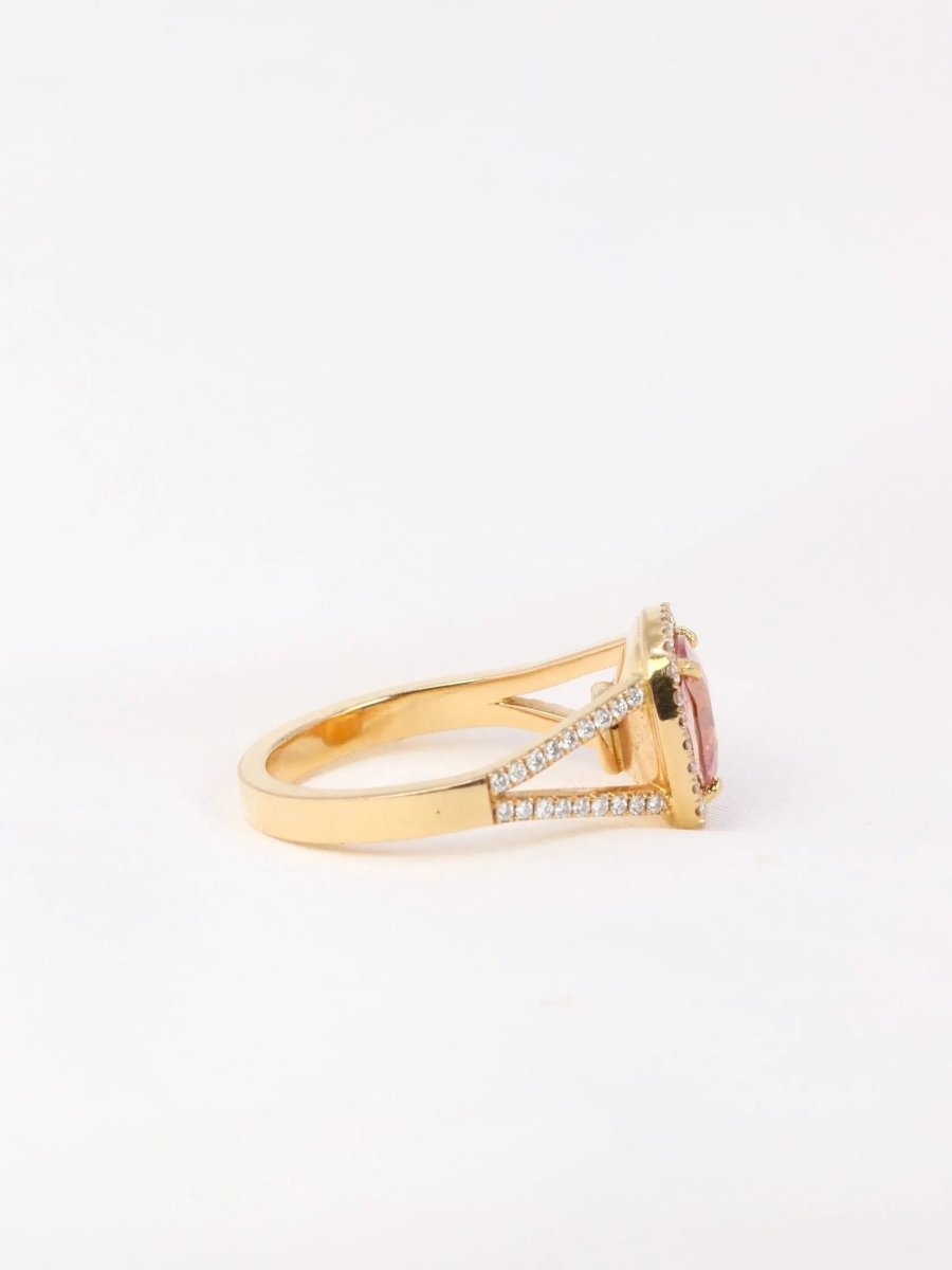 Bague en or, diamants et morganite taille coussin - Castafiore