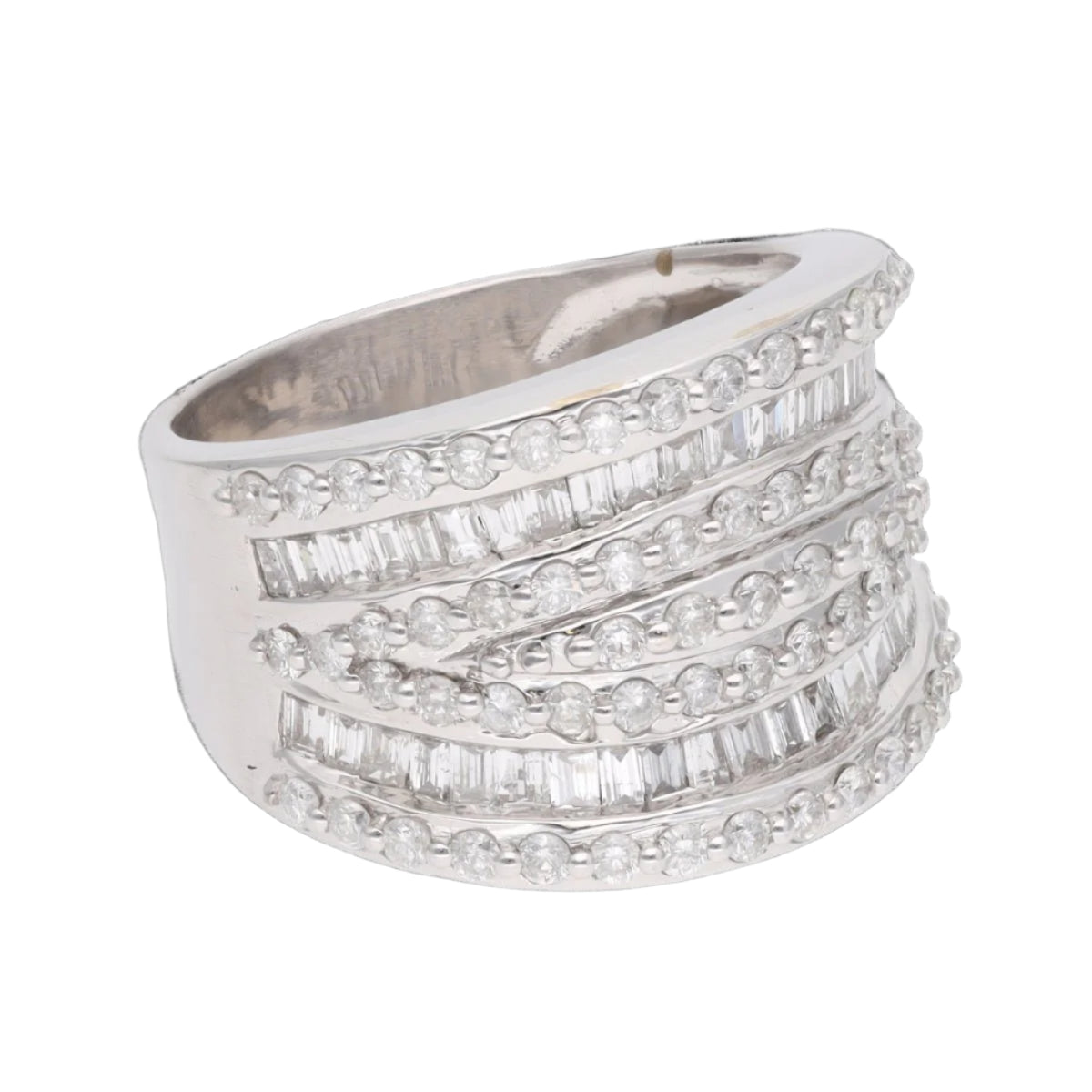 Bague en or gris 18 Cts avec 2,33 Cts de diamants taille baguette et brillant. Taille 50. - Castafiore