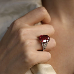 Bague en or gris 18 Cts avec une tourmaline rose de 8.32 Cts et 0,62 Cts de diamants brillants. Taille 53 - 54 - Castafiore