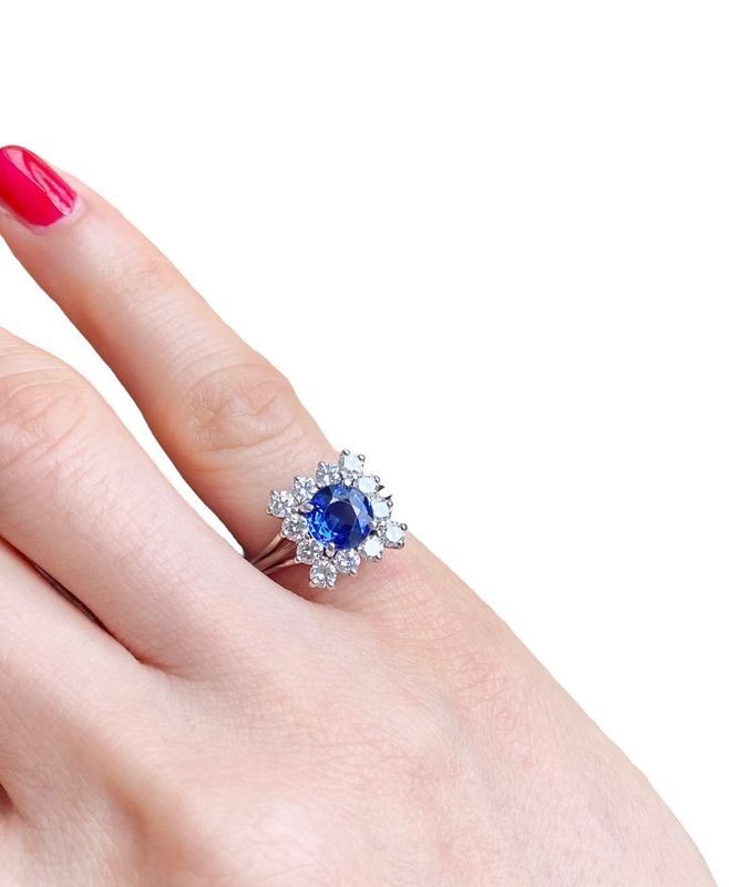 Bague, en Or Gris 18k, platine, saphir et diamants - Castafiore