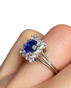 Bague, en Or Gris 18k, platine, saphir et diamants