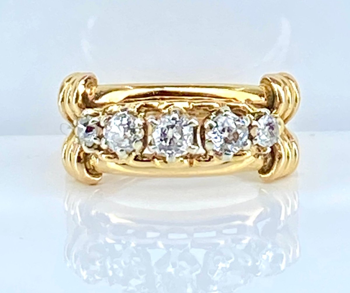 Bague en or jaune 18 carats et 5 diamants - Castafiore