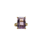 Bague en or jaune 18 carats et amethyste naturelle taille emeraude - Taille EU55 - Castafiore