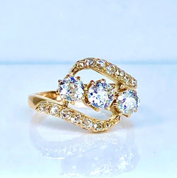 Bague en or jaune 18 carats et diamants,vers 1900 - Castafiore