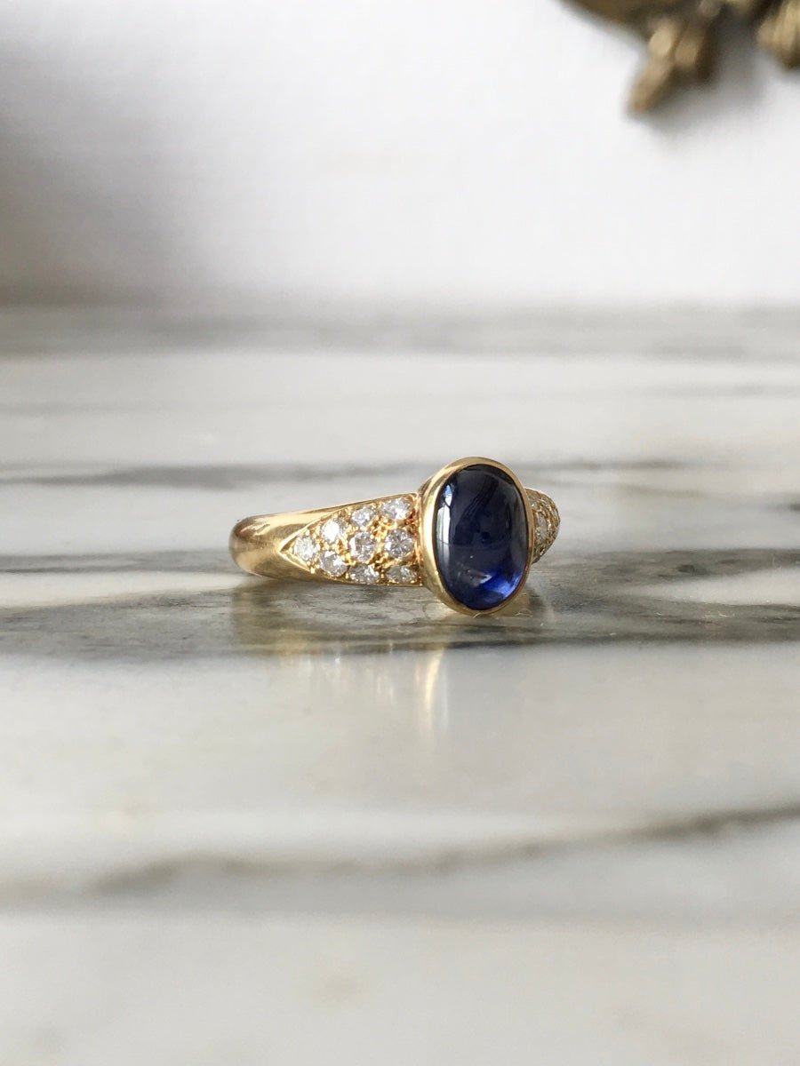 Bague en or jaune 18 carats saphir et diamants - Castafiore