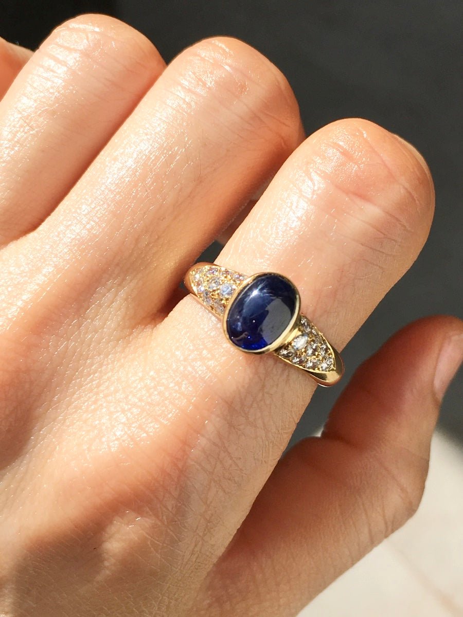 Bague en or jaune 18 carats saphir et diamants - Castafiore