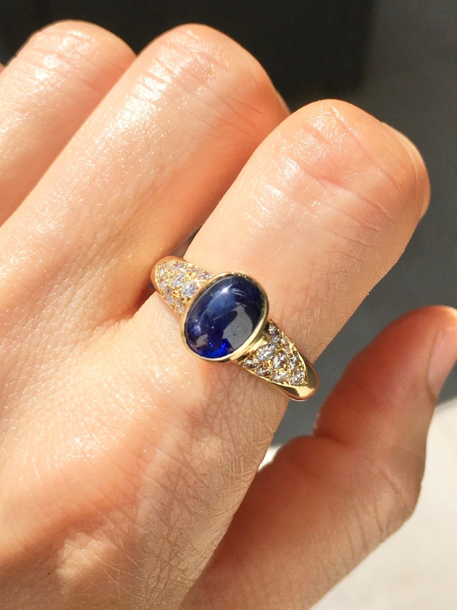 Bague en or jaune 18 carats saphir et diamants - Castafiore