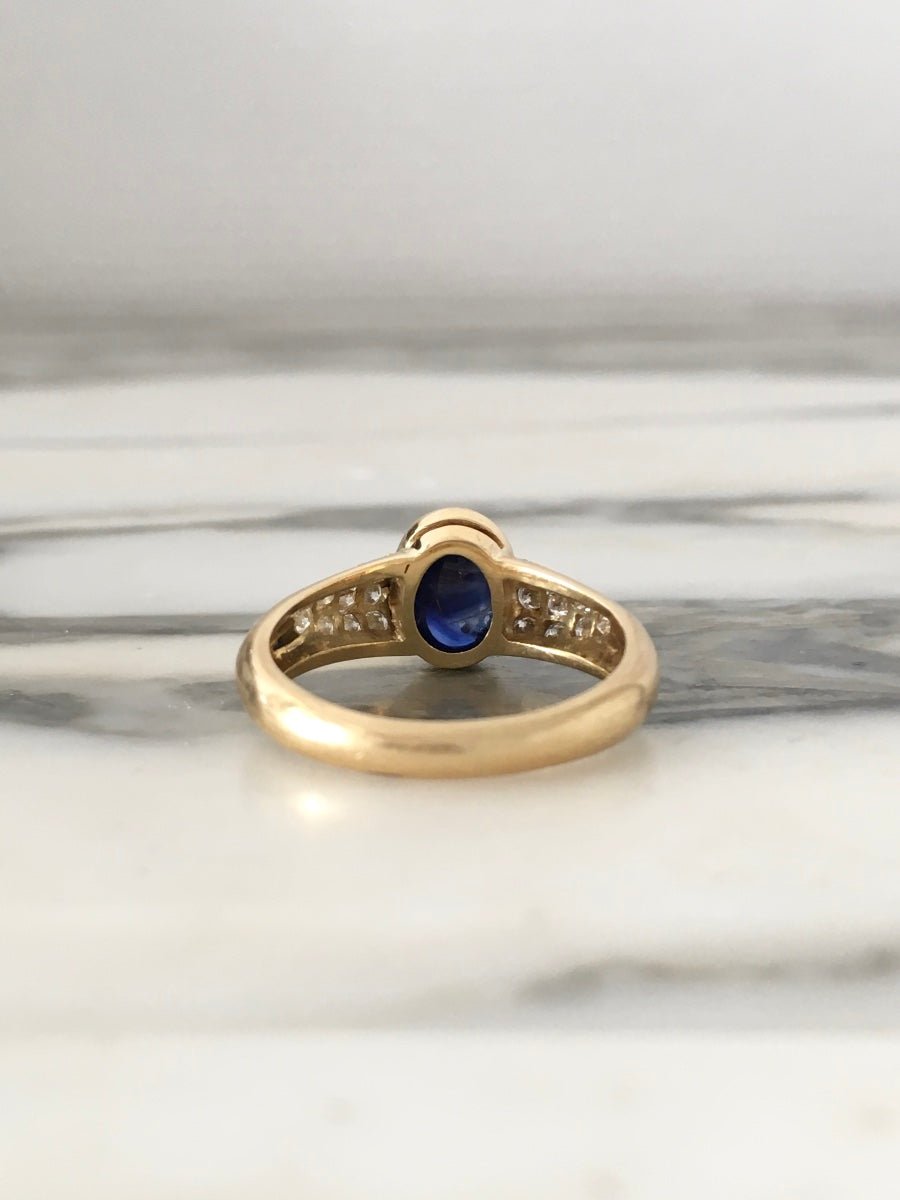 Bague en or jaune 18 carats saphir et diamants - Castafiore