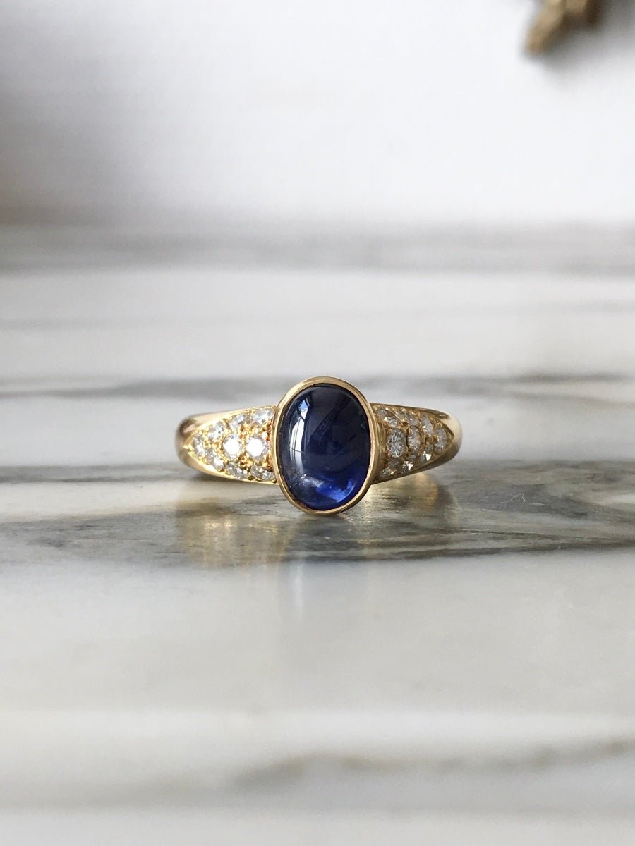 Bague en or jaune 18 carats saphir et diamants - Castafiore