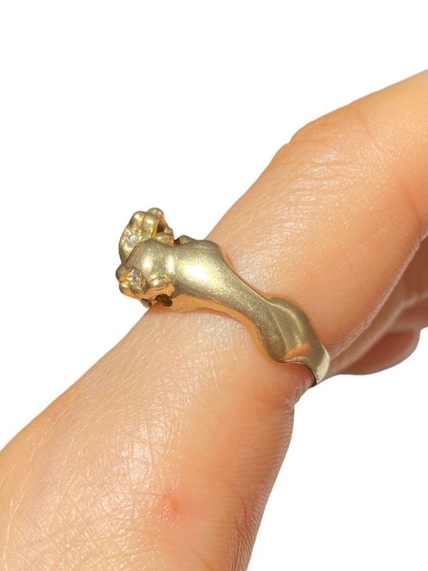 Bague en or jaune 18k représentant l'union de deux panthères - Castafiore