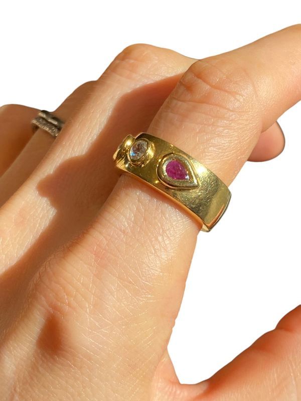 Bague en or jaune 18k rubis et diamant - Castafiore