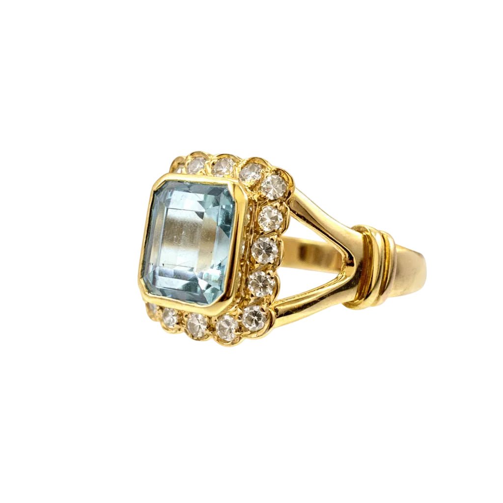 Bague en or jaune, aigue - marine, et diamants - Castafiore