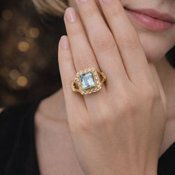 Bague en or jaune, aigue - marine, et diamants - Castafiore