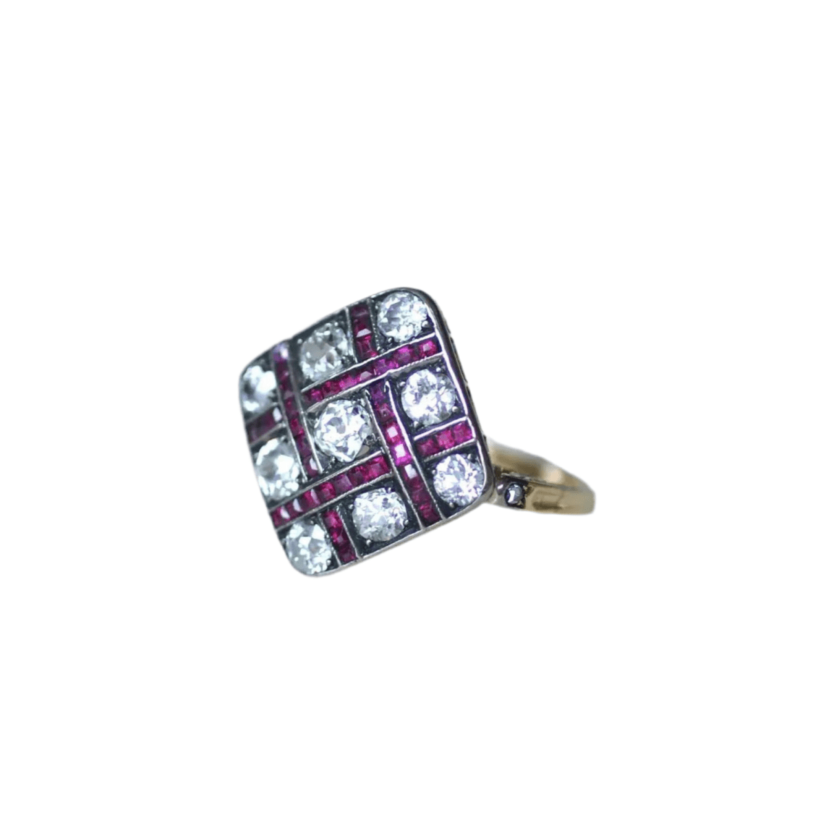 Bague en or jaune, argent, rubis et diamants - Castafiore