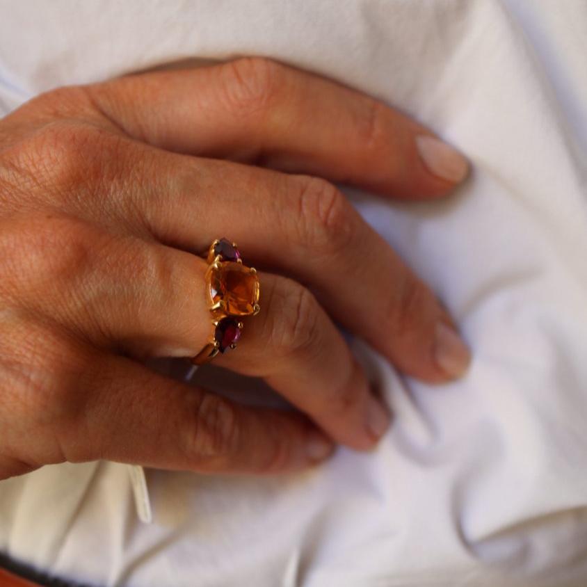 Bague en or jaune, citrine et rhodolite - Castafiore