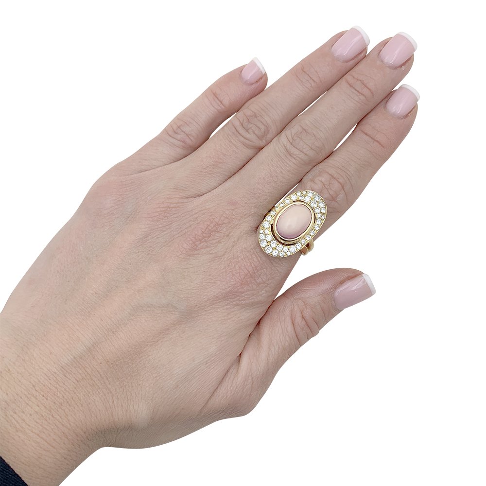 Bague en or jaune, corail et diamants - Castafiore