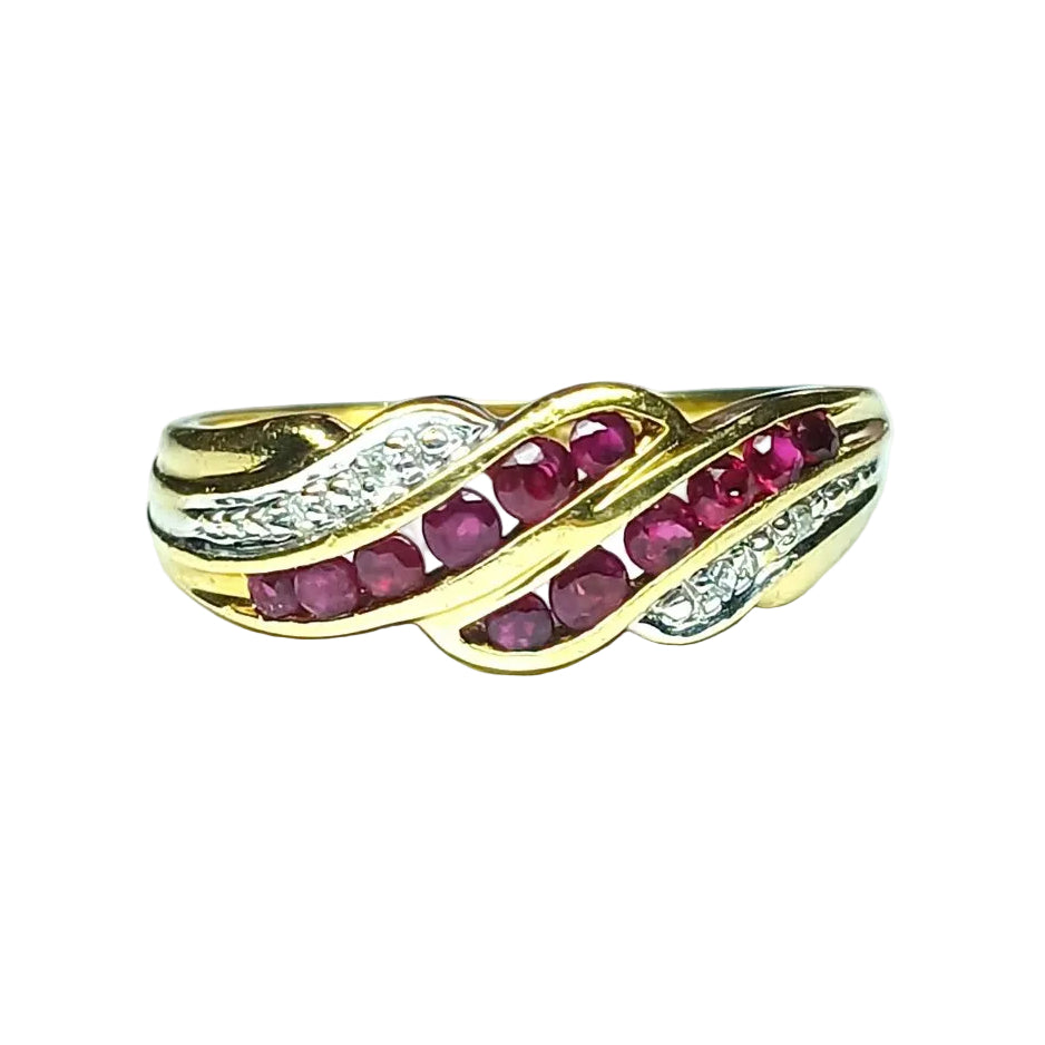 Bague en or jaune, diamants et rubis - Castafiore