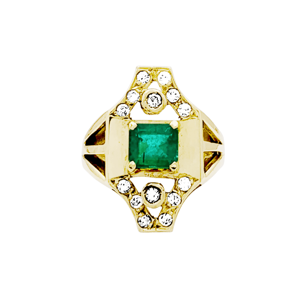 Ring yellow gold, emerald and diamonds.