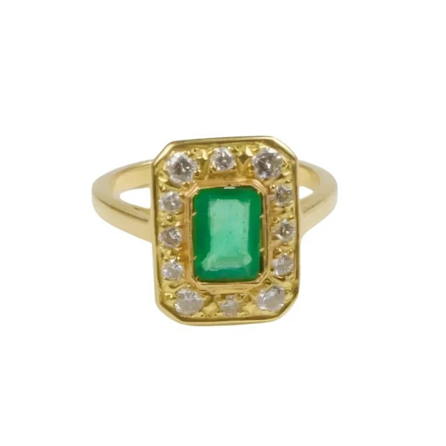 Bague en or jaune, émeraude et diamants - Castafiore