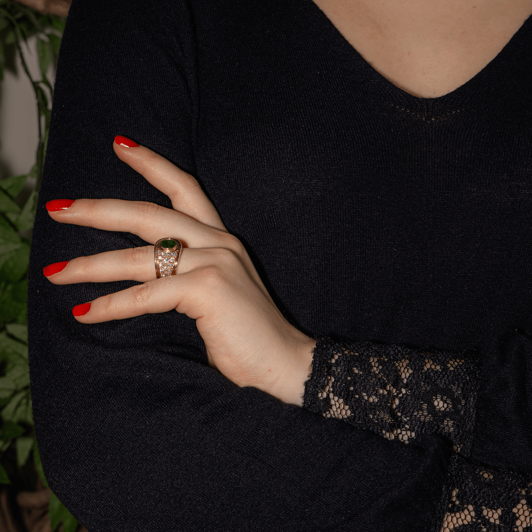 Ring Emerald yellow gold