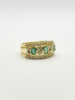 Bague en or jaune, émeraudes et diamants - Castafiore