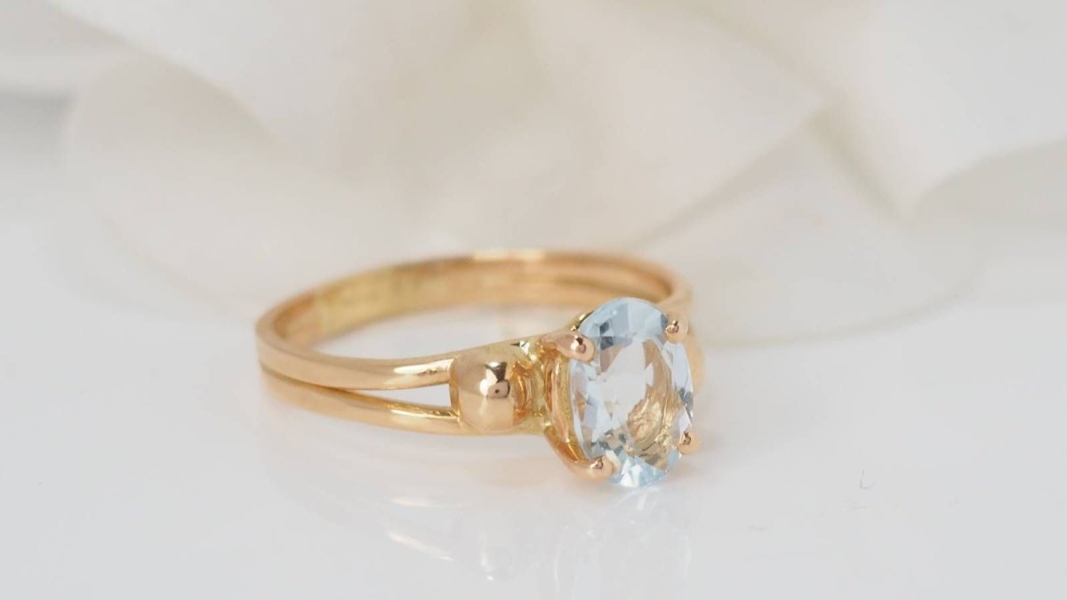 Bague en or jaune et aigue marine - Castafiore