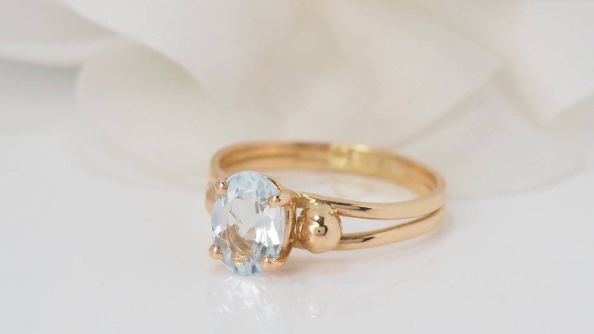 Bague en or jaune et aigue marine - Castafiore
