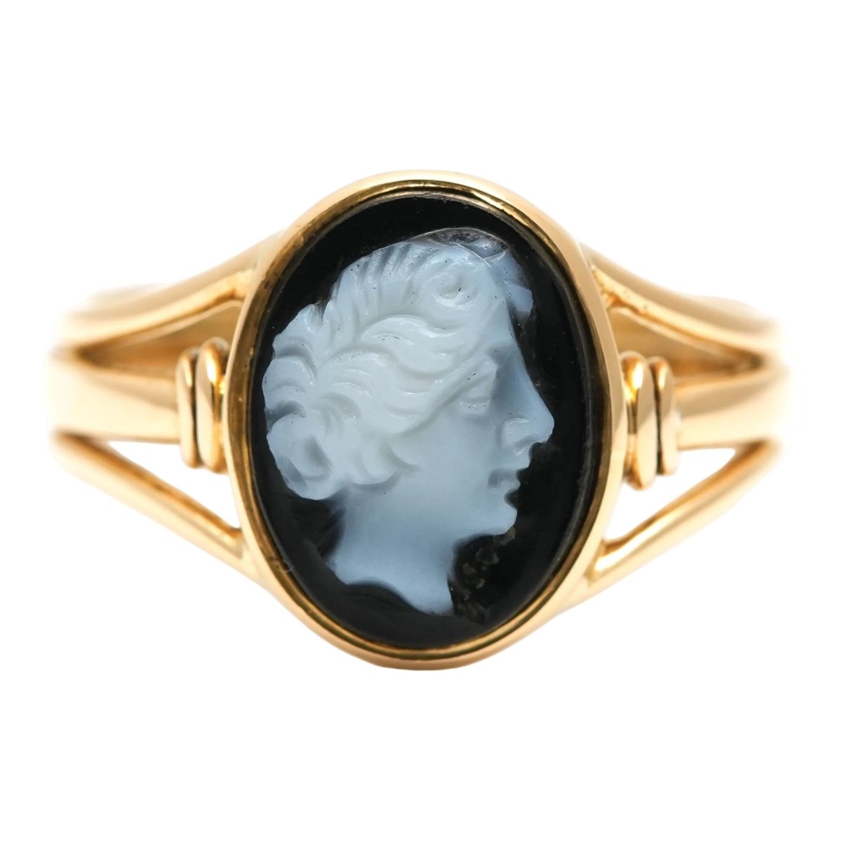 Bague en or jaune et camée - Castafiore