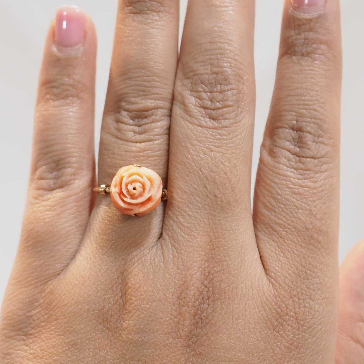 Bague en or jaune et corail - Castafiore