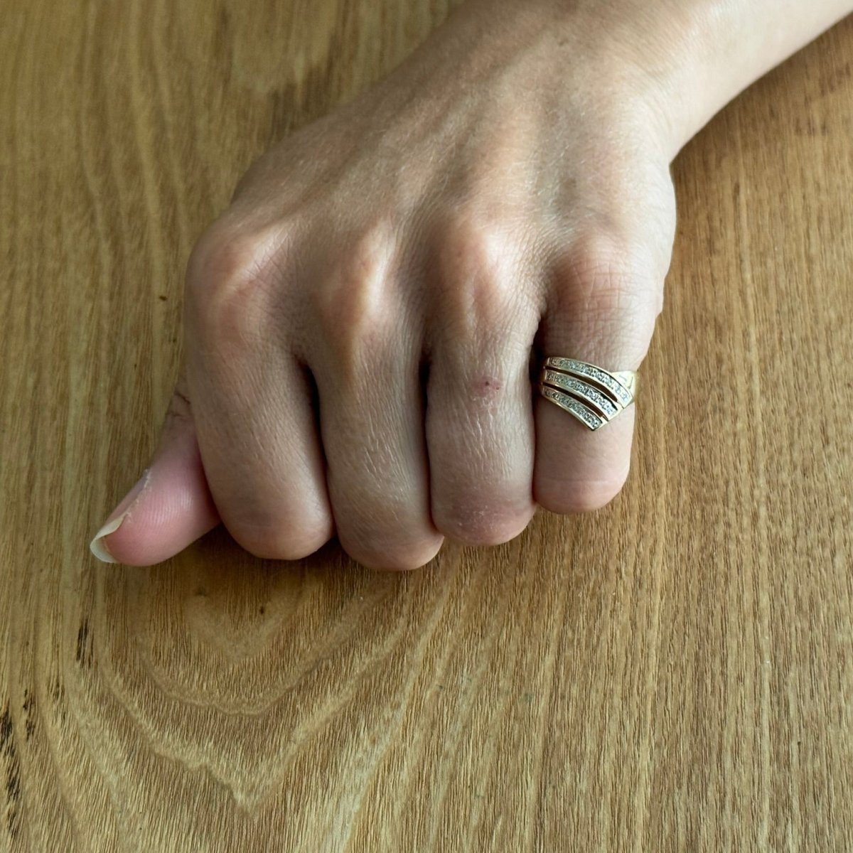 Bague en or jaune et diamants - Castafiore