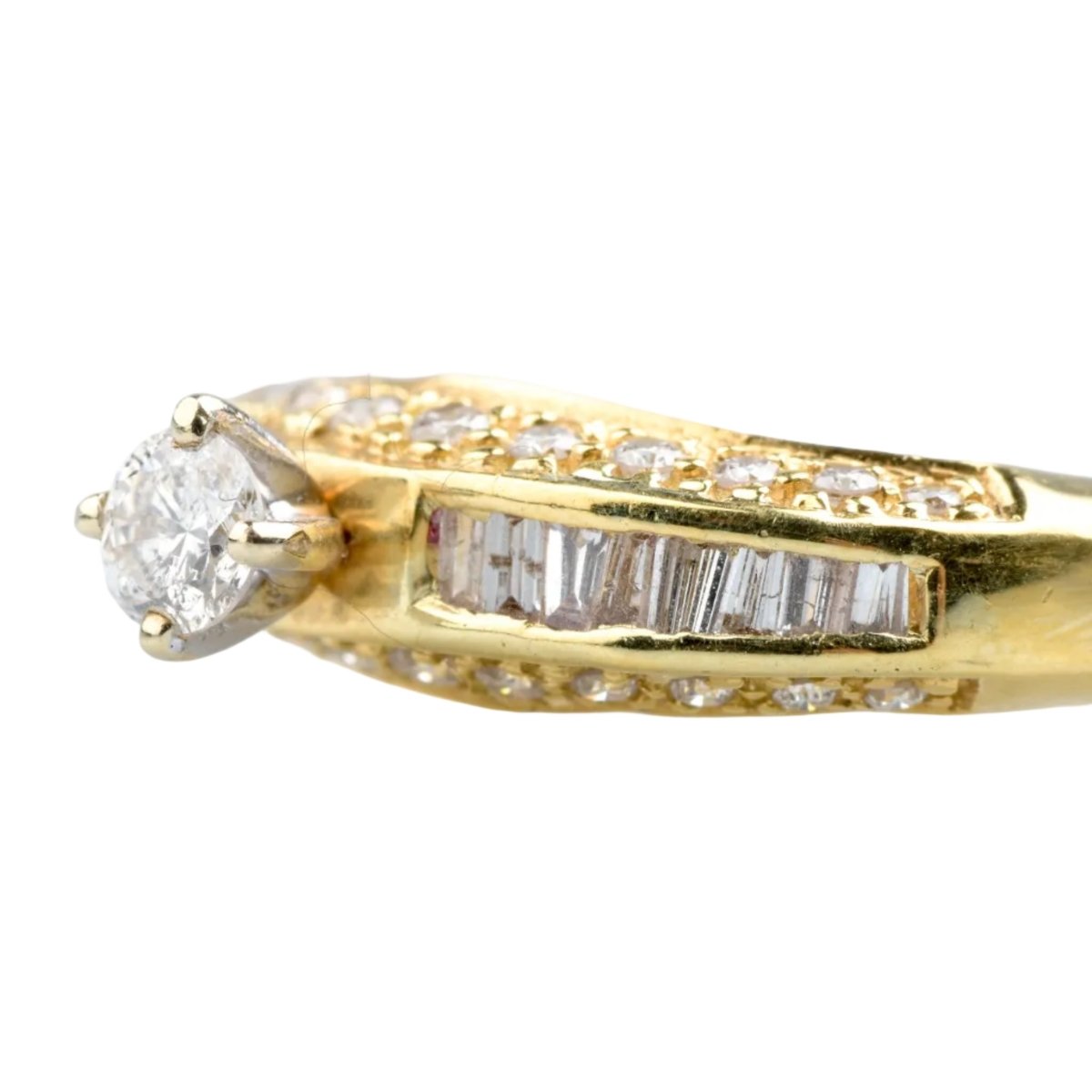 Bague en or jaune et diamants - Castafiore