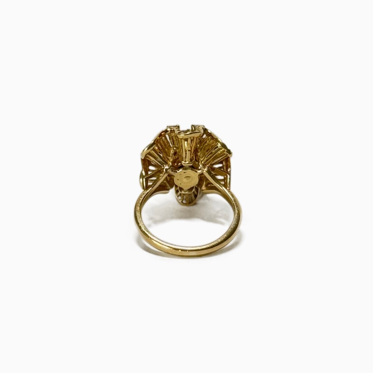 Bague en or jaune et diamants - Castafiore