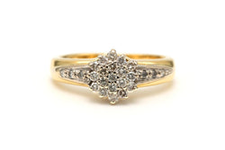 Bague en or jaune et diamants - Castafiore