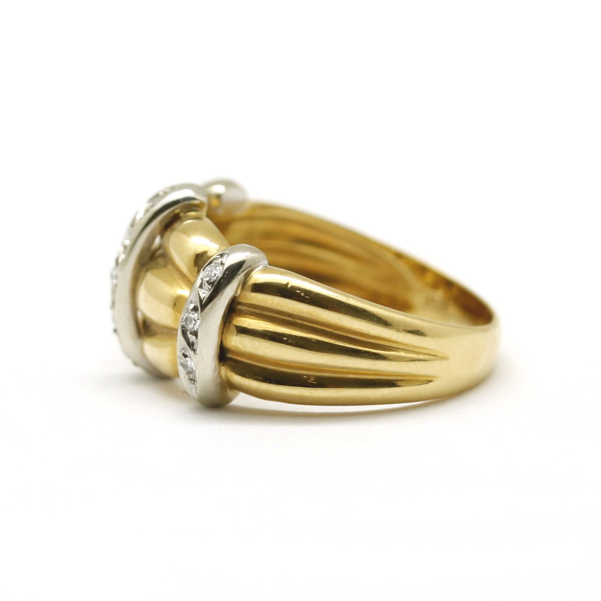 Bague en or jaune et diamants - Castafiore