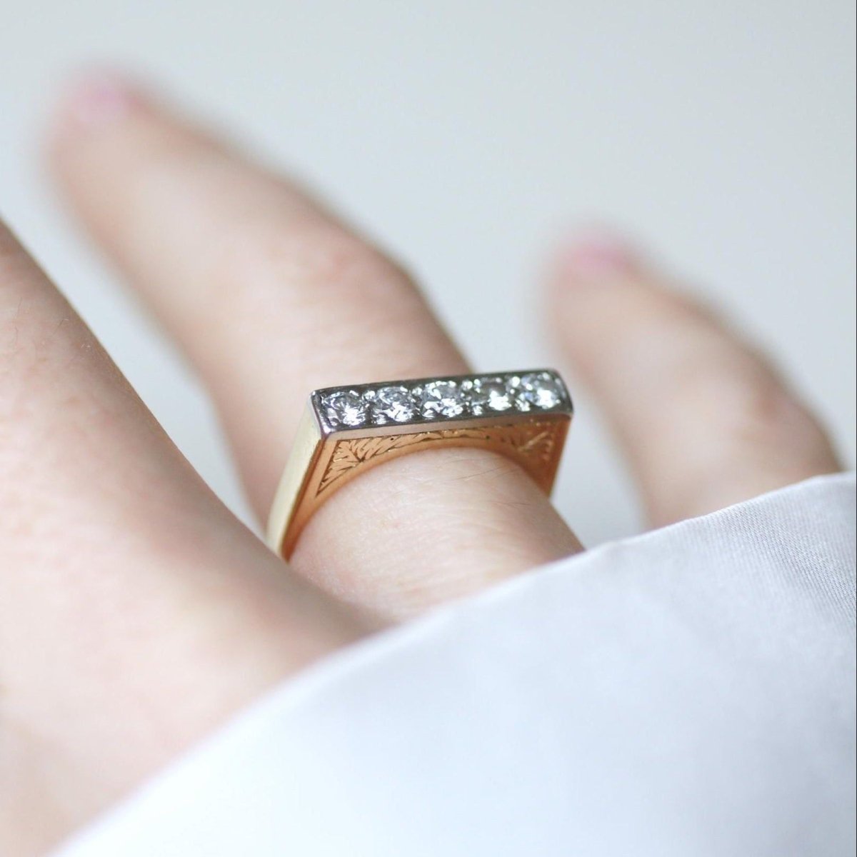 Bague en or jaune et diamants - Castafiore