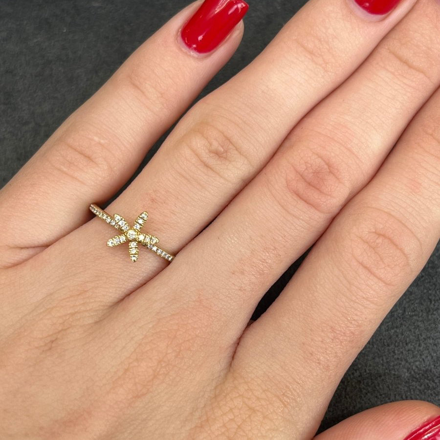Bague en or jaune et diamants - Castafiore